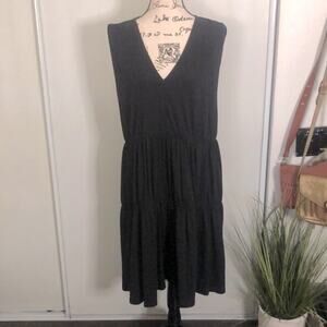 NWT! Zara Sleeveless Black V-neck Dress size Small
